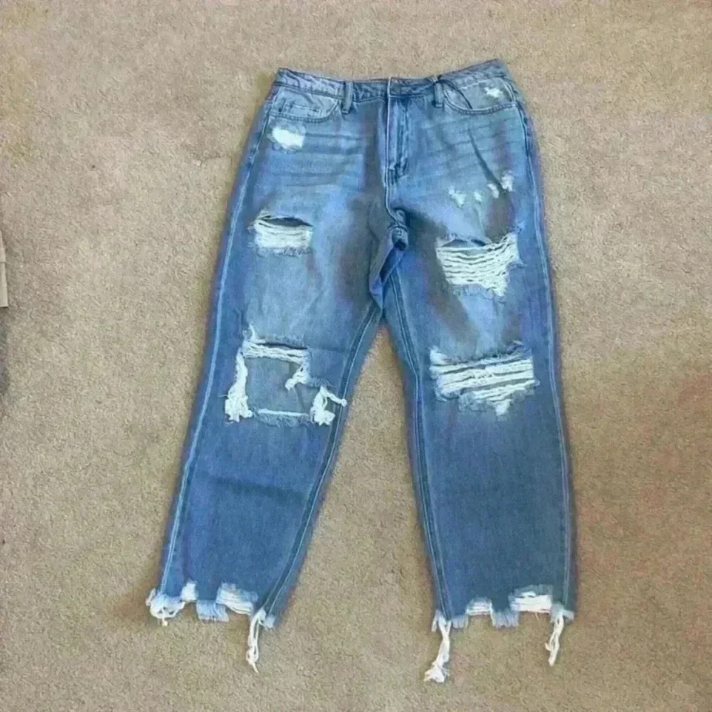 New with tags Jelly jeans high rise distressed mom jeans in size 11